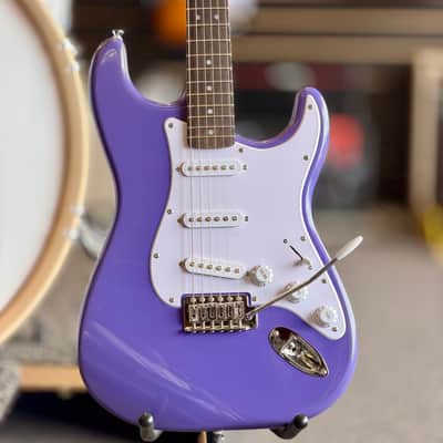 Squier by Fender Sonic Stratocaster Electric Guitar, Ultraviolet image 1