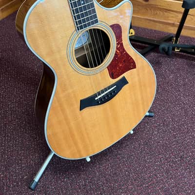 Taylor 2014 Spring Limited Edition Acoustic Electric 6-String Guitar w/Deluxe Case 412ce-SLTD image 7