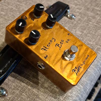 One Control "BJFE in your hand series" Honey Bee OD 4K - Gold image 2