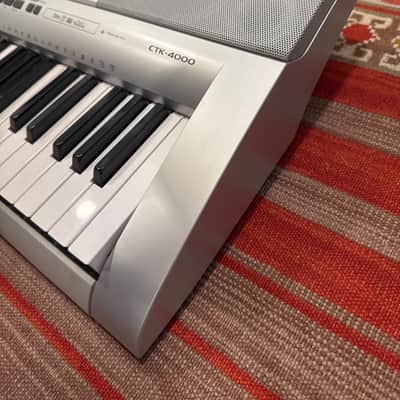 Casio CTK-4000 Early 2000s - Silver image 5