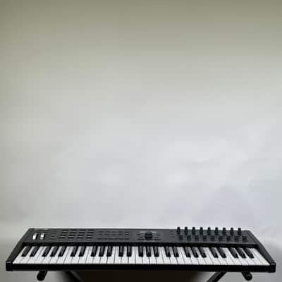 Arturia KeyLab 61 MkII MIDI Keyboard Controller image 3