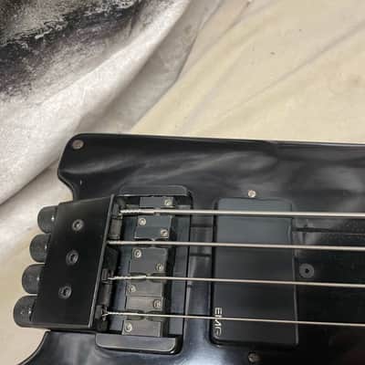 Kramer The Duke Headless 4-string Bass with Case Vintage Black image 5