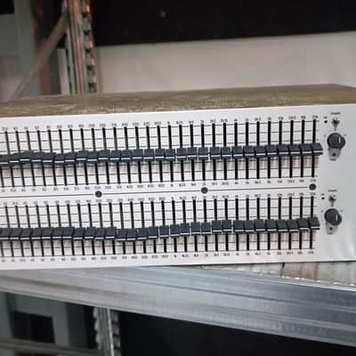 4 units LA Audio EQ 231 G image 3