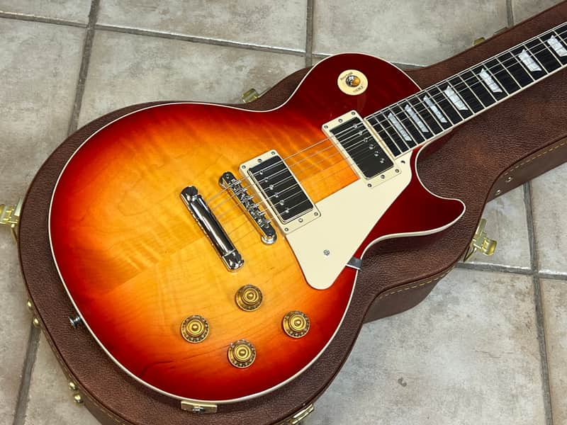 2025 Gibson USA Les Paul Standard '50s Figured Top Electric Guitar Heritage Cherry Sunburst image 1