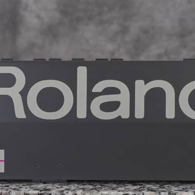 Roland JUNO-106 Programmable Polyphonic Synthesizer in Very Good condition image 16