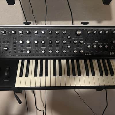 Moog Sub 37 - Black