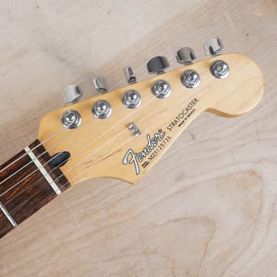 Fender Standard Stratocaster HSS 2005 Sunburst MIM w/ Gig Bag image 4