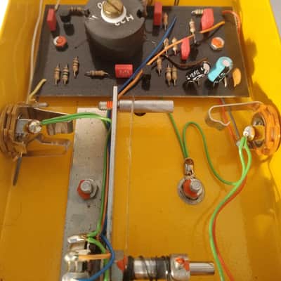 George Dennis GDW Original Wah-Wah 1992 Yellow image 7