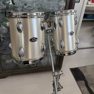 Slingerland Magnum 1979 Silver Mist Power toms 6x10, 8x10 w/Stand XLNT Cond! image 2