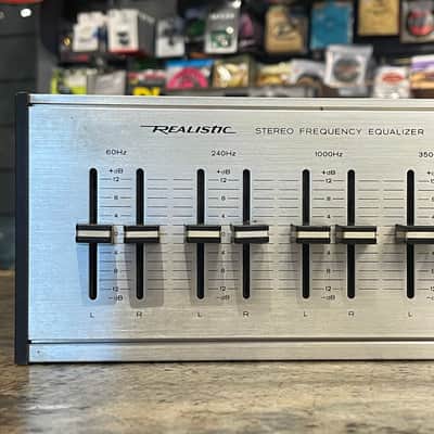 Realistic model 31-1987 Vintage Stereo frequency equalizer with manual image 2