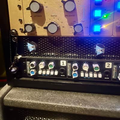 API 2500 Stereo Bus Compressor 50th Anniversary Edition 2019 - Gold image 5
