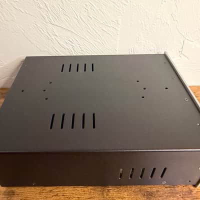 Universal Audio 710 Twin-Finity Microphone Preamp 2009 - Present - Silver image 4