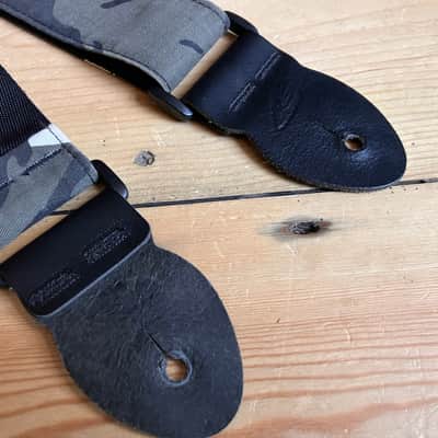 Planet Waves Camo Guitar Strap Pre Owned image 2