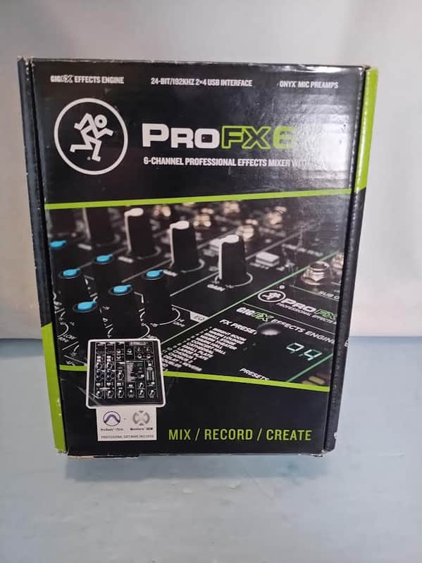 Mackie PROFX6v3