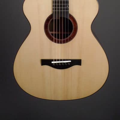 Benjamin Paldacci Guitars OM image 2