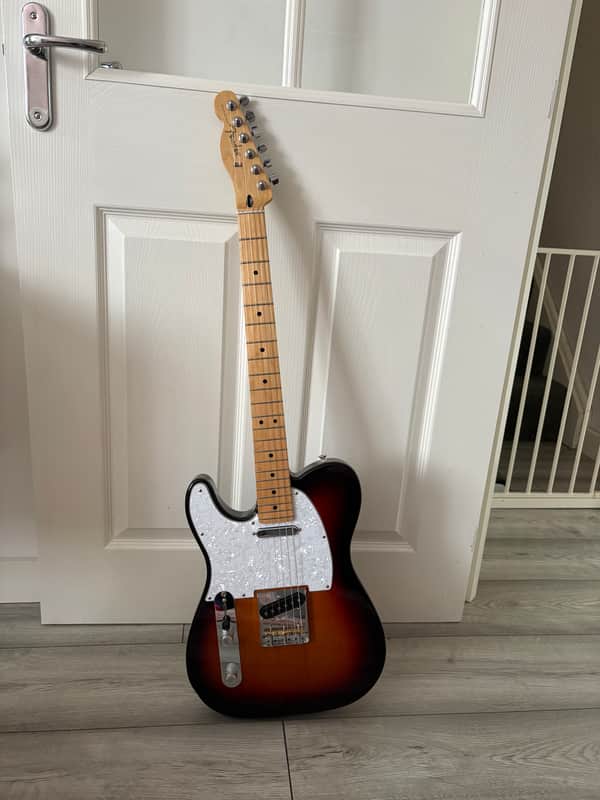 Left handed fender player telecaster *modified* image 1