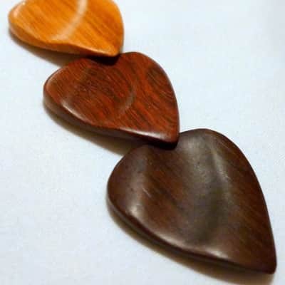 US Blues 3 x Sculpted Wood Guitar Picks image 2