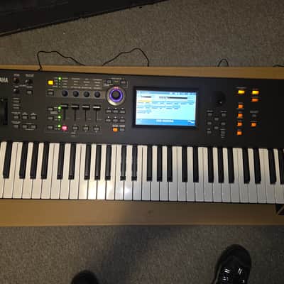 Yamaha MODX6+ 61-Key 16-Voice Synthesizer 2022 - Present - Black image 2