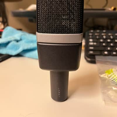 AKG C214 Large Diaphragm Cardioid Condenser Microphone 2010s - Black image 4