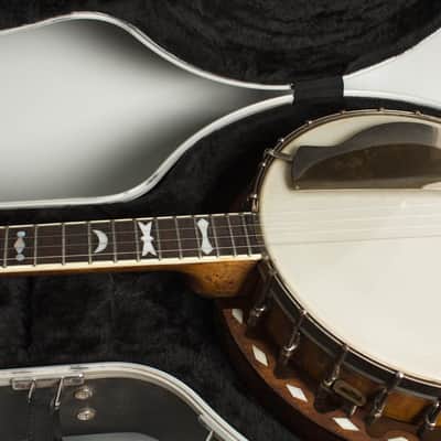 Plectrum Banjo, made by Lyon & Healy, c. 1925, black hard shell case. image 17