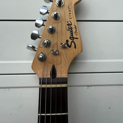 Squier affinity series stratocaster image 3
