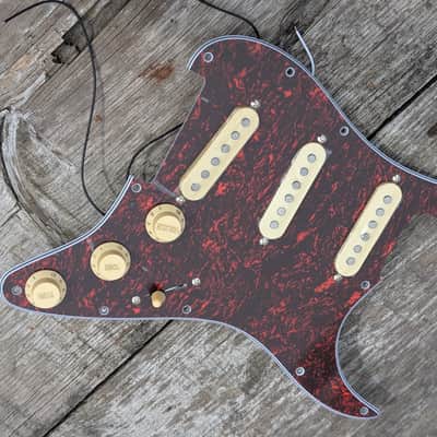 Tortoise - Cream Hot Texas Blues loaded alnico V SSS Stagger Poles pickguard complete kit wired. image 2