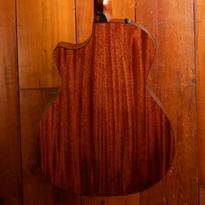 Taylor 324ce Baritone-8 LTD image 4