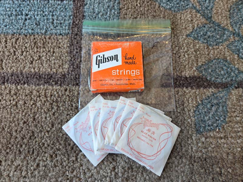 Vintage 1960's Gibson String Box w/ Packets! Original Case Candy! image 1