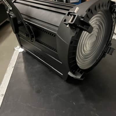 Briteq BT-Theatre HD2 LED Fresnel 200W RGBAL image 2