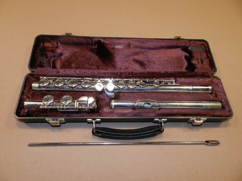 Armstrong 104 Student Flute image 1