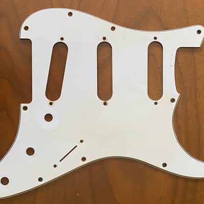 Fender Stratocaster Mid-90s - White Pickguard, Pickup Covers, Knobs, Switch and Trem Tips image 2