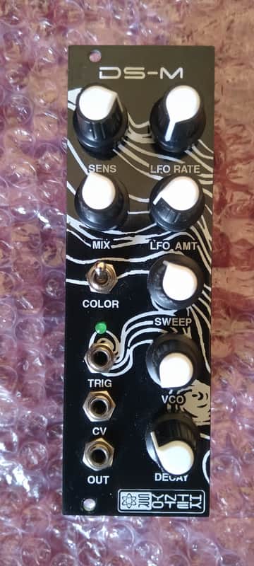 Synthrotek DS-M Analog FM Drum Eurorack Module image 1