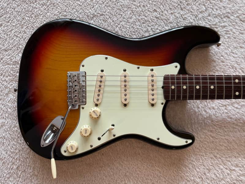 2017 Fender Japan FSR Classic ’60s Stratocaster 3-Tone Sunburst | DiMarzio VV | Emerson | Original Parts image 1