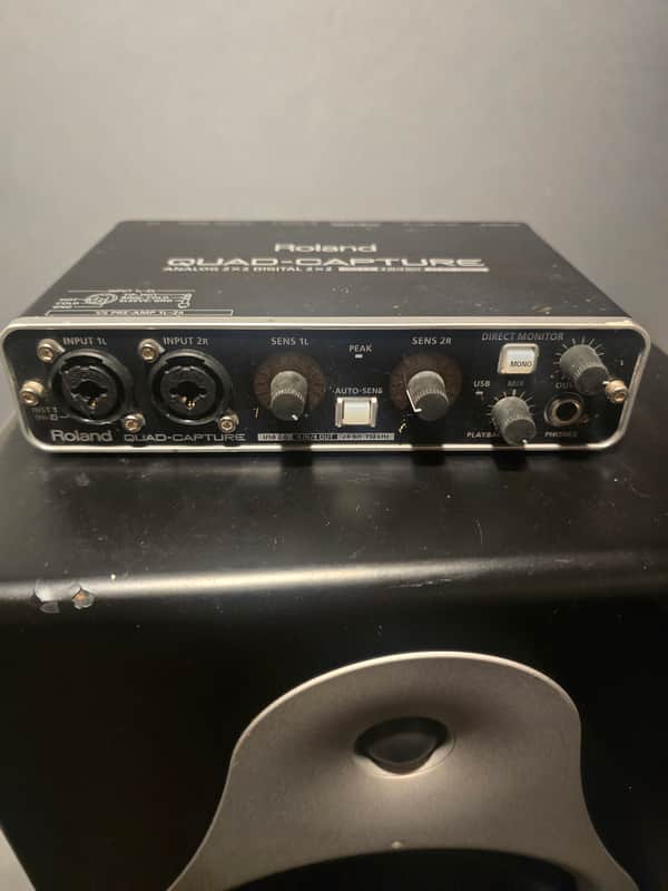 Roland UA-55 Quad-Capture USB 2.0 Audio Interface 2010s - Black image 1