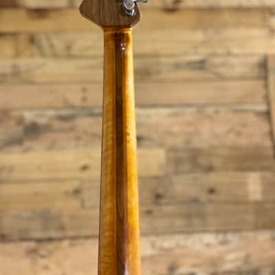 Custom Manoli Meridian 2026 - Natural image 7