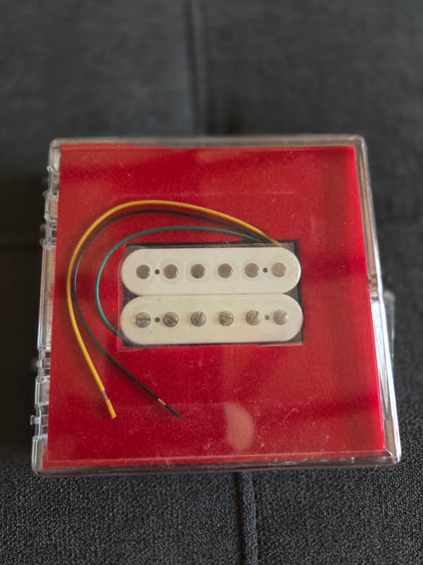 Fender 099-2217-205 Twin Head Vintage Stratocaster Neck Humbucker 2010s - Parchment image 1