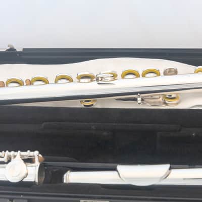 Yamaha YFL-200AD Advantage Standard Flute *Overhauled New Pads *Ready to play image 12