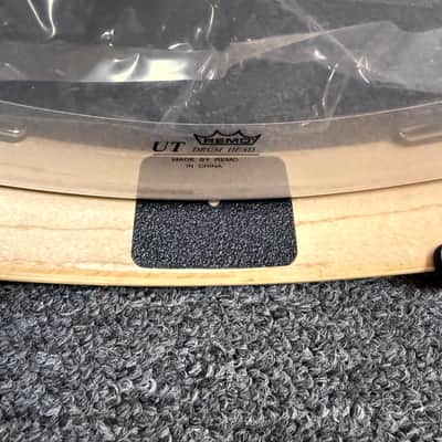 Pearl Decade Maple 18" x 14" Bass Drum Gloss Deep Blue (#216) - Brand New w/ Muffling Pillow image 6
