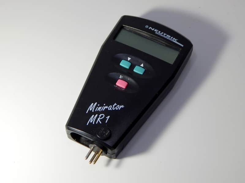 Neutrik Minirator MR1 Analog Tone Generator image 1