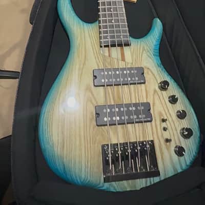 Sire 2nd Generation Marcus Miller M5 2021 - Transparent Blue image 2