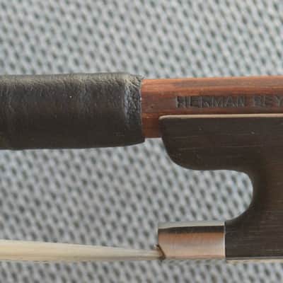 Herman Beyer Octagonal 4/4 Violin Bow , 63g image 2