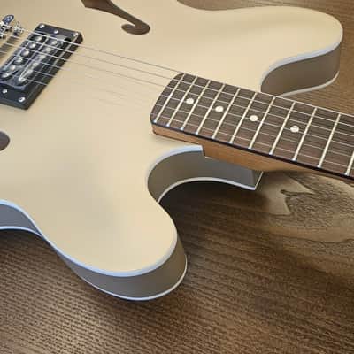 Fender Tom DeLonge Starcaster - Shoreline Gold - NEW image 5