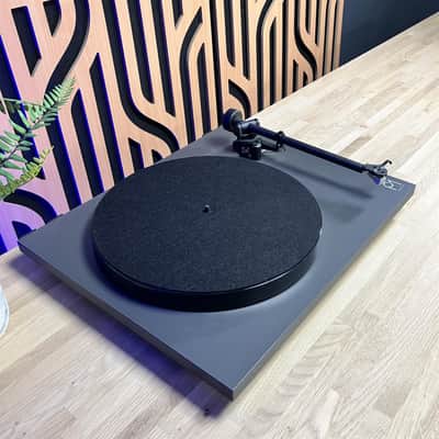Rega P1 Planar 1 Turntable Rega Carbon Cartridge image 3
