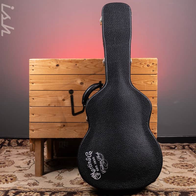Martin Custom Shop OM Hardshell Case image 1
