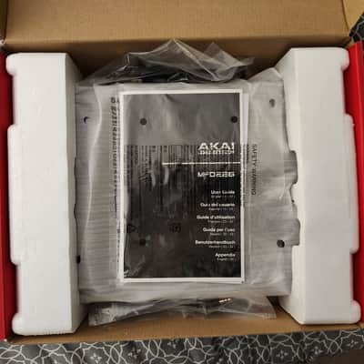 Akai Professional MPD226 - NIB- Black image 6