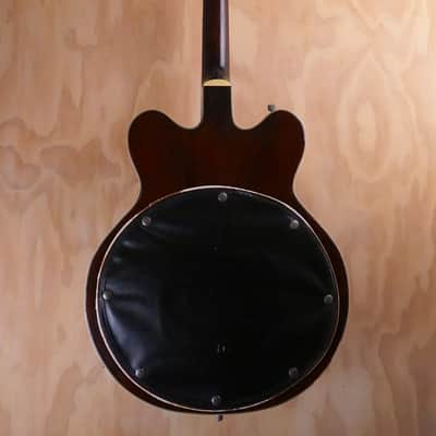 Gretsch G6122 Country Gentleman Electric Guitar in Walnut, 1967 Model image 4