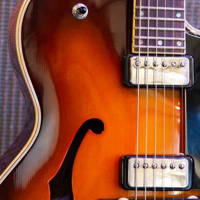 Hofner Vice President 2002 - Sunburst image 5