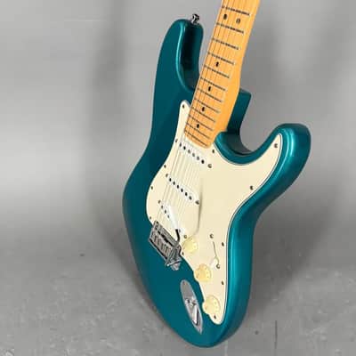 1995 Fender Stratocaster MN Ltd. Run Matching Head Papers orig Case image 6