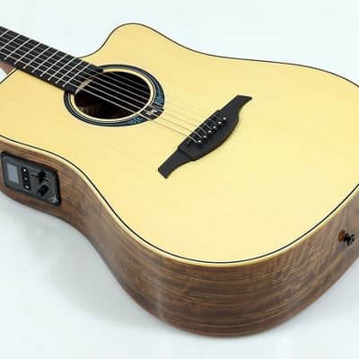 Lag Tramontane HyVibe THV20DCE Dreadnought Acoustic-Electric Smart Guitar - Natural image 3