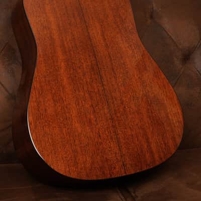 Martin D-18 image 10